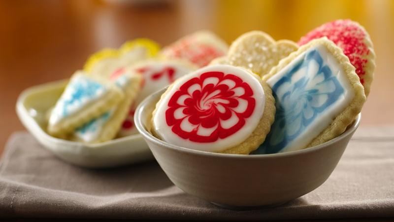 Some things just don't change. Delicate sugar cookies have been favorites for generations. Whether sprinkled with colored sugar, frosted or elaborately decorated, they're as popular now as in years past. 